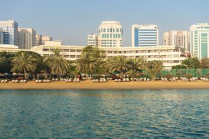 Пляжные отели Абу-Даби. Ранне бронирование туров в Абу-Даби. Le Meridien Abu Dhabi